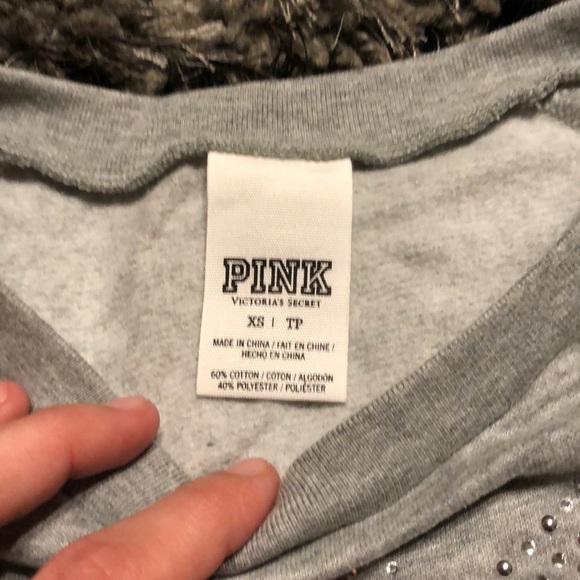 PINK vs crew neck. Xs. Bling all over 💕 - Picture 5 of 6